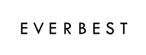 Tulisan "EVERBEST" huruf kapital datar berwarna hitam, gaya geometris dengan jarak antar huruf seragam, terpampang di atas latar belakang putih polos.